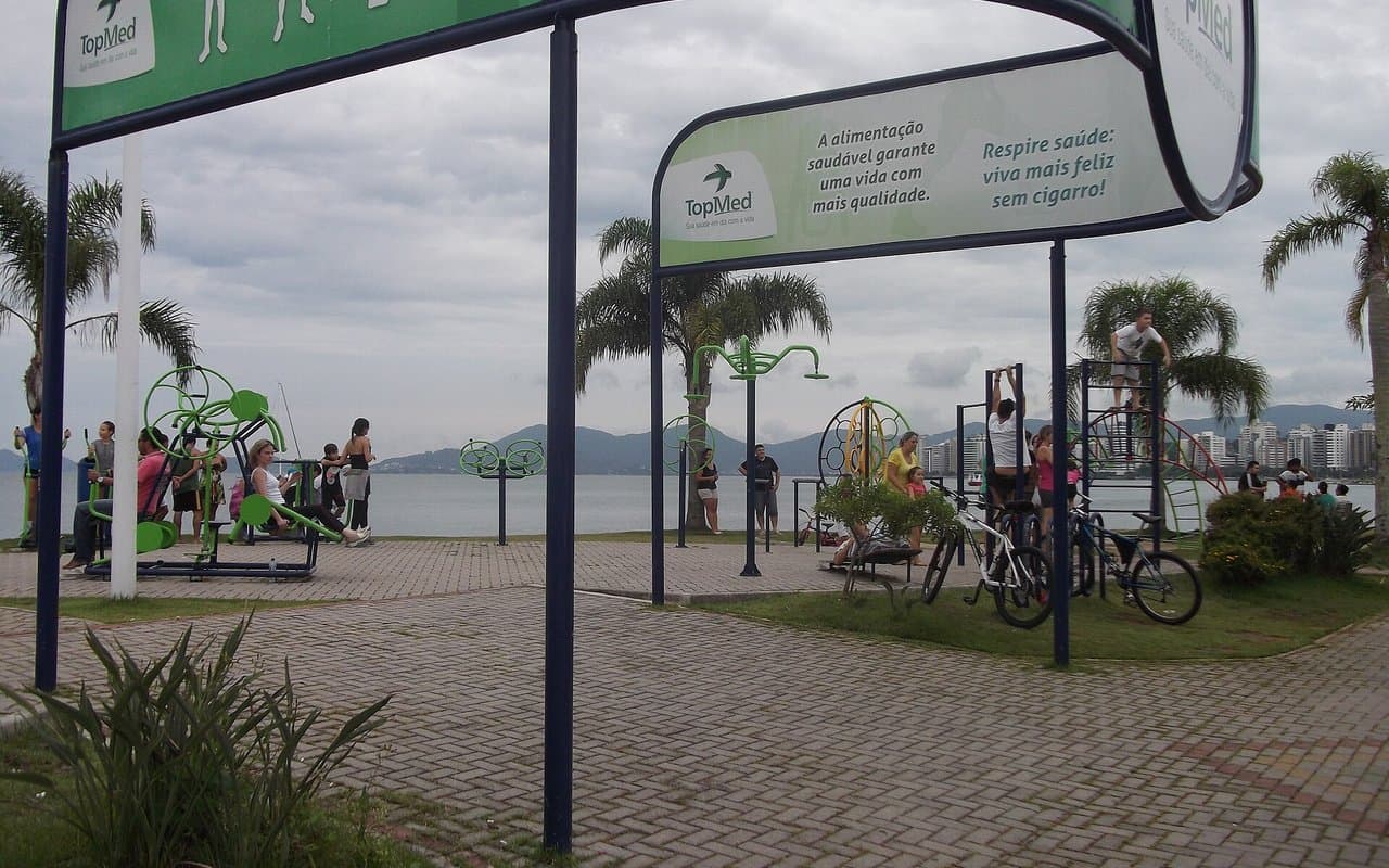 Agronômica: morar no Centro de Florianópolis com vista da baía