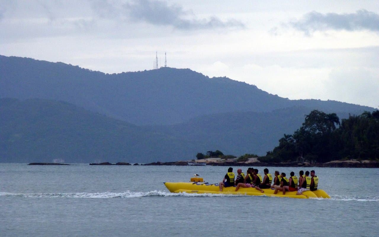 Canasvieiras: tradição, praia e investimento no norte da ilha